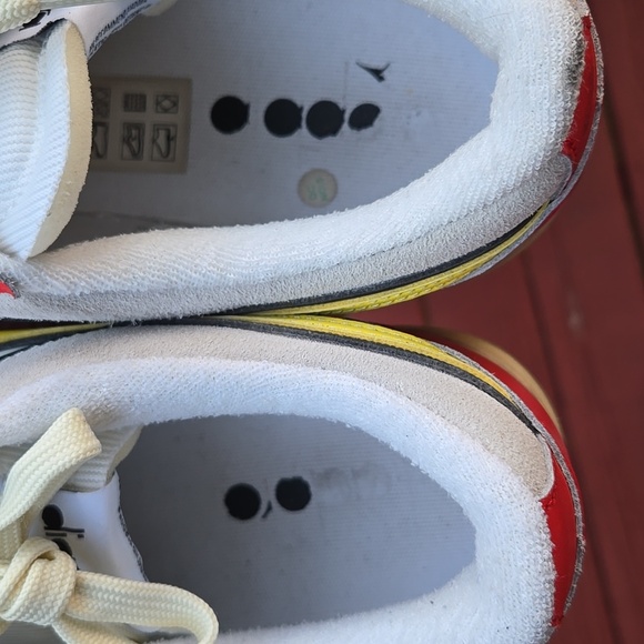 Diadora MAGIC ICONA Red and Cream Sneakers MENS US 12 - Picture 4 of 8